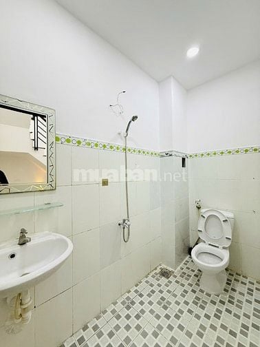 Bán gấp nhà 3 lầu ô tô ngủ trong nhà Bùi Quang Là, P12 Gò Vấp 6,45 tỷ