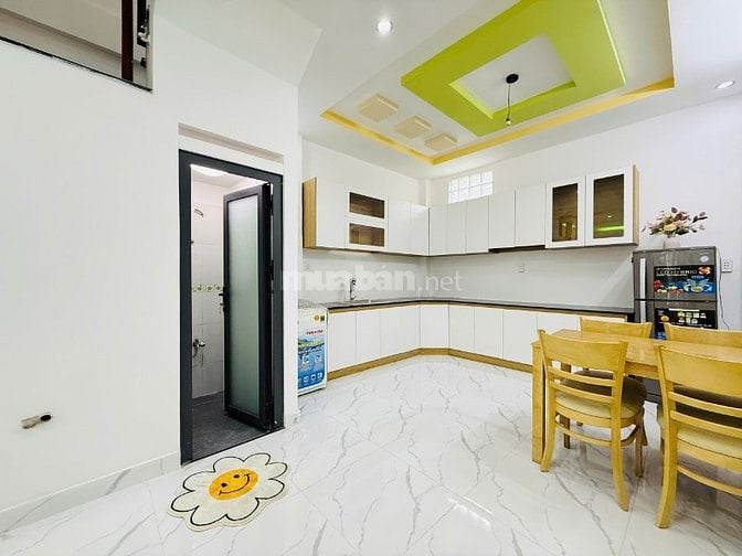 Bán gấp nhà 3 lầu ô tô ngủ trong nhà Bùi Quang Là, P12 Gò Vấp 6,45 tỷ