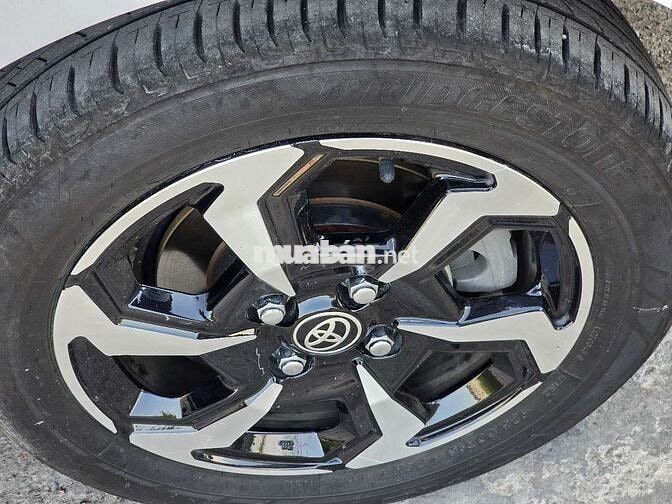 Toyota Vios 2023 E 1.5 MT - 20000 km