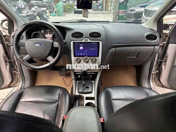 Ford Focus 2011 1.8 AT - 90000 km
