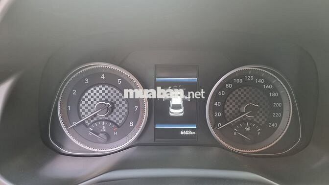 Hyundai Elantra 2021 2.0 AT - 6600 km