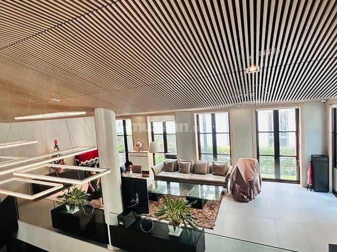 Bán biệt thự Vinhomes Tân Cảng, 275m2 đất, 1 hầm + 4 tầng, 4PN