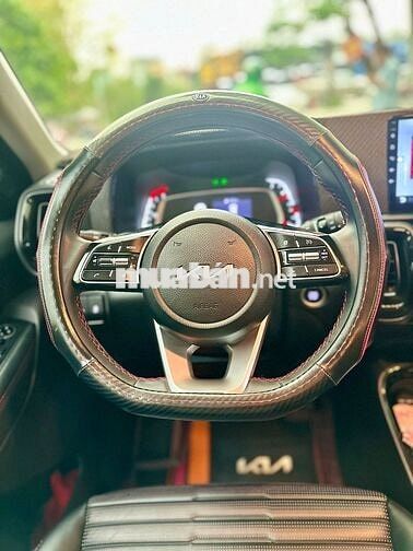 Kia Sonet 2022 Luxury 1.5 AT - 32000 km
