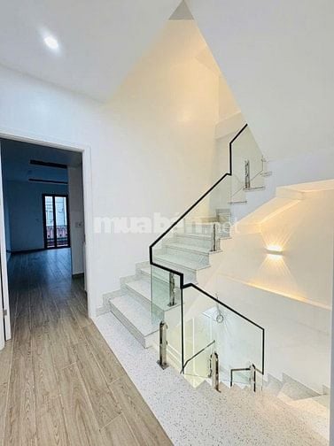Siêu hiếm NHÀ XÂY ĐỘC LẬP SÂN CỔNG 4 tầng TẠI ĐÔNG KHÊ-HP