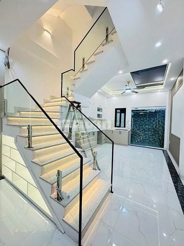 Siêu hiếm NHÀ XÂY ĐỘC LẬP SÂN CỔNG 4 tầng TẠI ĐÔNG KHÊ-HP