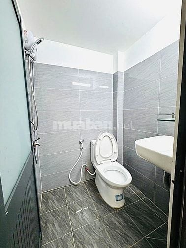 CHO THUÊ CĂN HỘ QUẬN 4 , MẶT TIỀN ĐƯỜNG LỚN ĐẦY ĐỦ TIỆN ÍCH