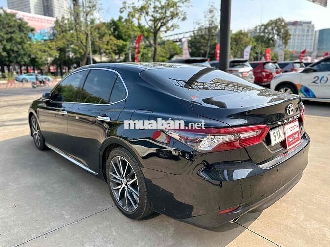 Toyota Camry 2022 2.5 Q - 14100 km xe HÃNG BHANH