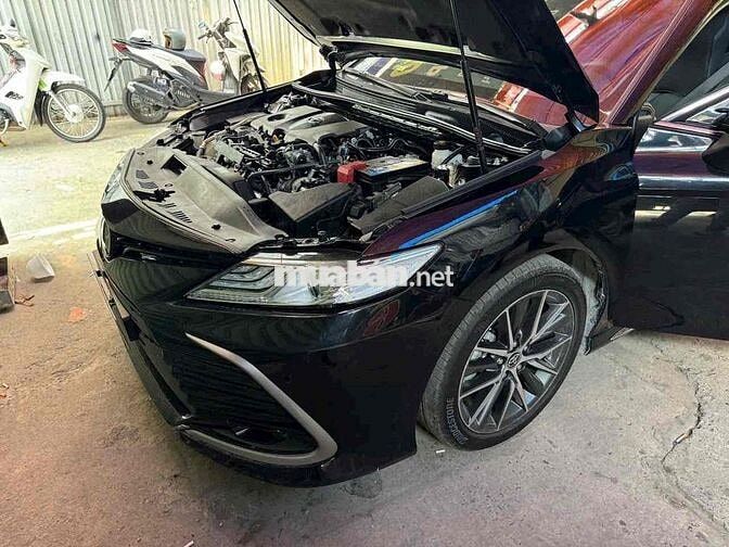 Toyota Camry 2022 2.5 Q - 14100 km xe HÃNG BHANH