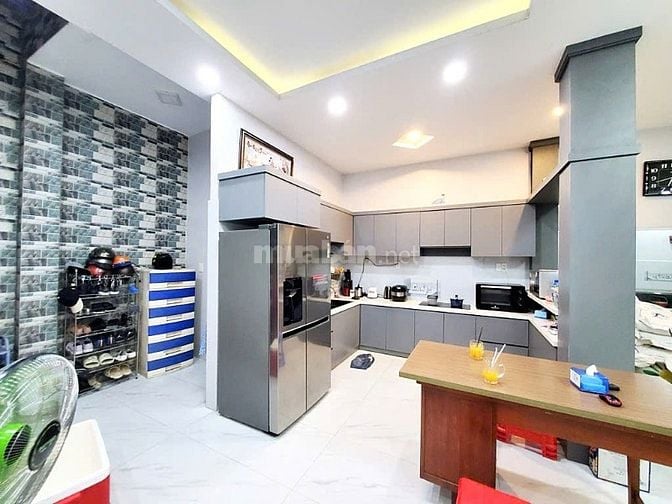 Căn nhà mơ ước trung tâm Q7, ngang 6m, 67 m2, chỉ 8.3 tỷ.