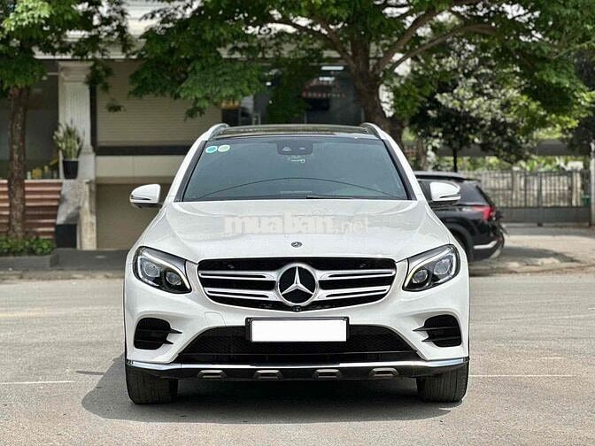 Mercedes Benz GLC Class 2018 300 4MATIC AT - 52000