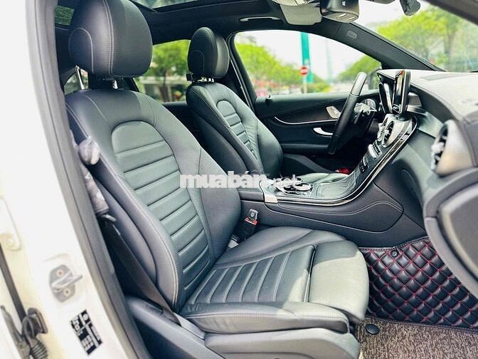 Mercedes Benz GLC Class 2018 300 4MATIC AT - 52000