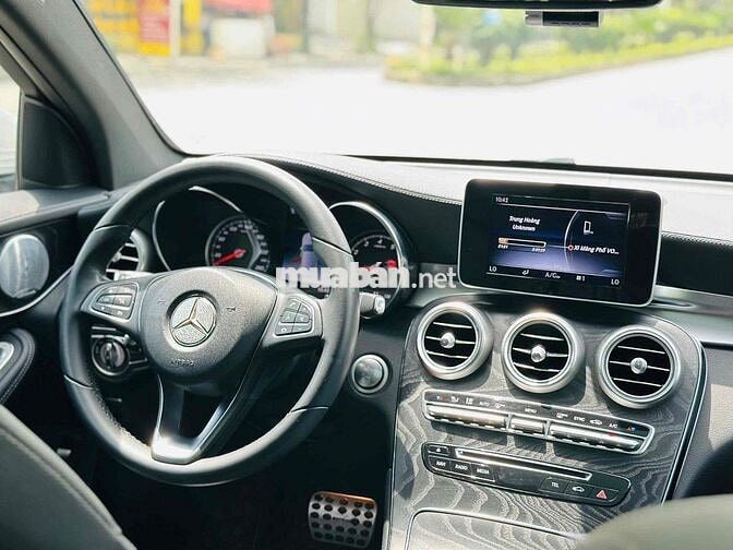 Mercedes Benz GLC Class 2018 300 4MATIC AT - 52000