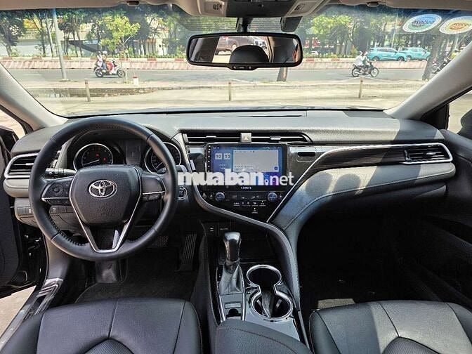 Toyota Camry 2021 2.0G - Xăng Tự Động - Có Trả Góp