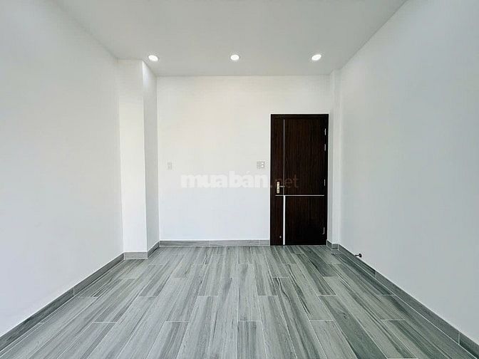 CHÍNH CHỦ BÁN 3 CĂN ĐỒNG BỘ MỚI XÂY ĐÚC 2 LẦU SÂN THƯỢNG HẺM 5M 