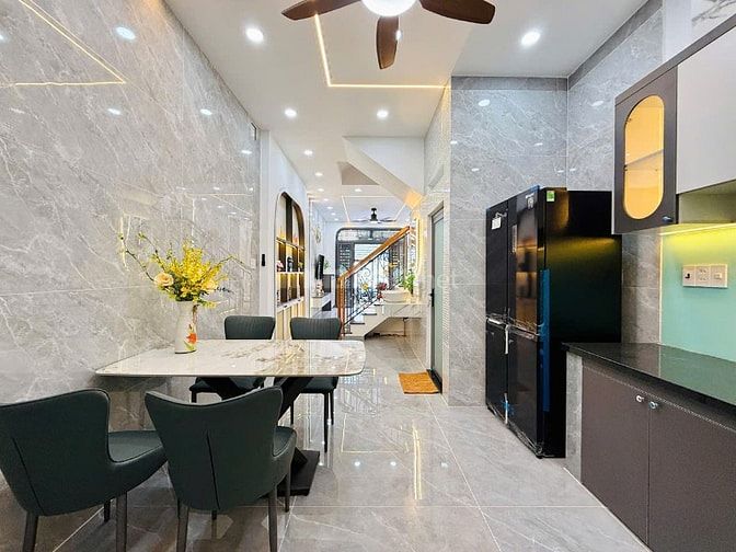 CHÍNH CHỦ BÁN 3 CĂN ĐỒNG BỘ MỚI XÂY ĐÚC 2 LẦU SÂN THƯỢNG HẺM 5M 
