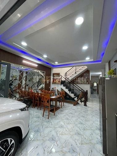 HIẾM. Gần Trường THPT Phước Kiển, DT 5x19m, Đường ô tô 12m