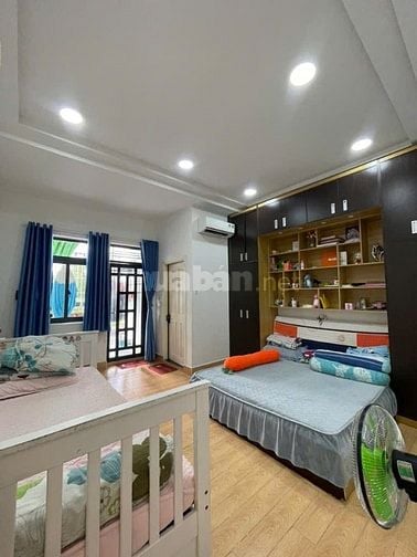 HIẾM. Gần Trường THPT Phước Kiển, DT 5x19m, Đường ô tô 12m
