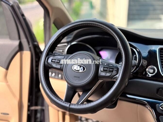 Kia Carnival 2.2 DATH 2018 - 88000 km