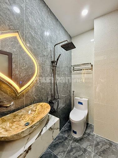 CHÍNH CHỦ BÁN 3 CĂN ĐỒNG BỘ MỚI XÂY ĐÚC 2 LẦU SÂN THƯỢNG HẺM 5M 