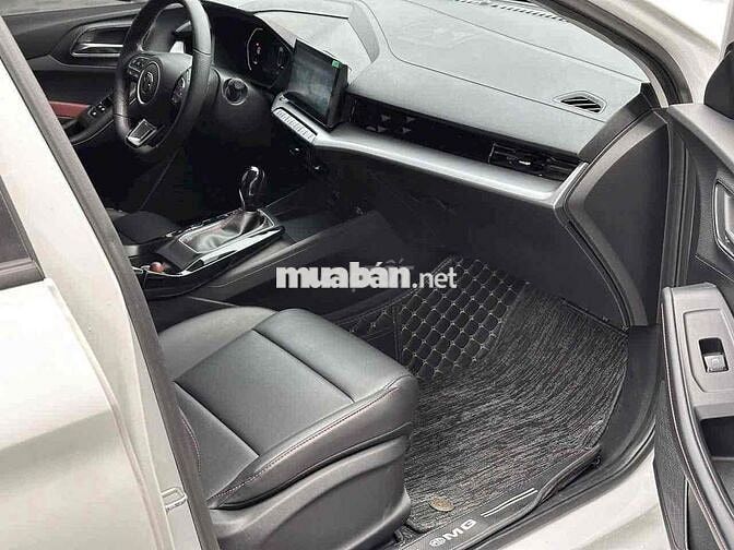 MG MG5 2024 - 7000 km LUXURY