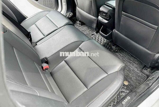 MG MG5 2024 - 7000 km LUXURY