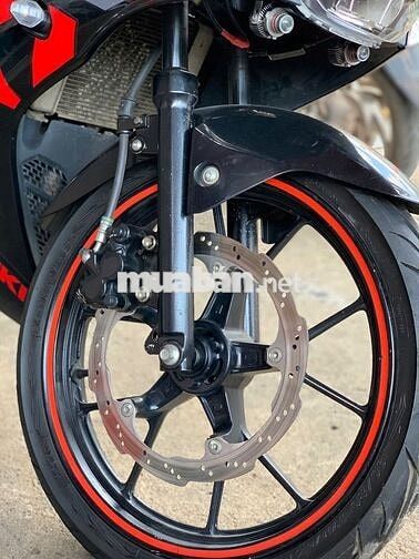 Suzuki GSX 150 đời 2017, máy zin thì thầm êm ái.