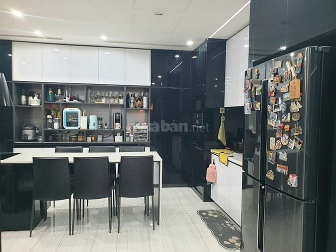 SIÊU PHẨM NHÀ 6 TẦNG – KHU KIỀU ĐÀM QUẬN 7 – CÓ THANG MÁY – HỒ BƠI