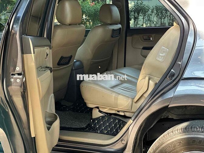 Toyota Fortuner 2012 2.7V 4x4 AT - 91000 km