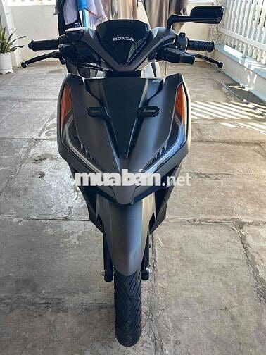 VARIO 150 zin