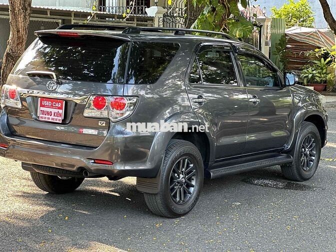 Toyota Fortuner 2012 2.7V 4x4 AT - 91000 km