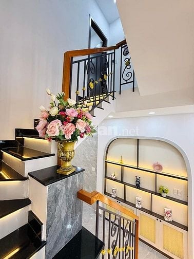 Bán nhà trệt 3 lầu Full nội thất gần TH Võ Thị Sáu 
