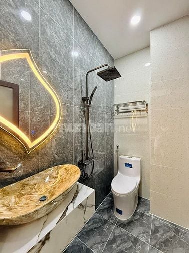 Bán nhà trệt 3 lầu Full nội thất gần TH Võ Thị Sáu 