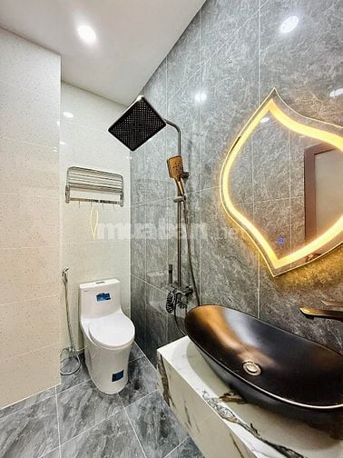 Bán nhà trệt 3 lầu Full nội thất gần TH Võ Thị Sáu 