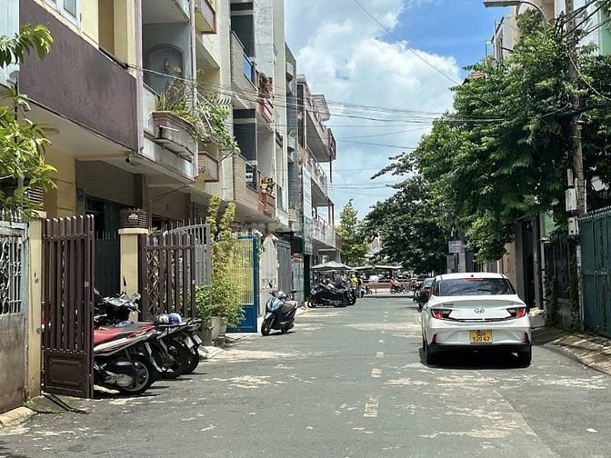 Bán gấp nhà 4 lầu, Hẽm Ô Tô PHẠM VĂN ĐỒNG, P3 Gò Vấp 10,5 tỷ
