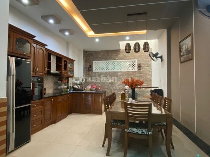 Bán nhà HXH (1 hầm 4 tầng) đường Hậu Giang, hơn 91m2 chỉ 15.5 tỷ
