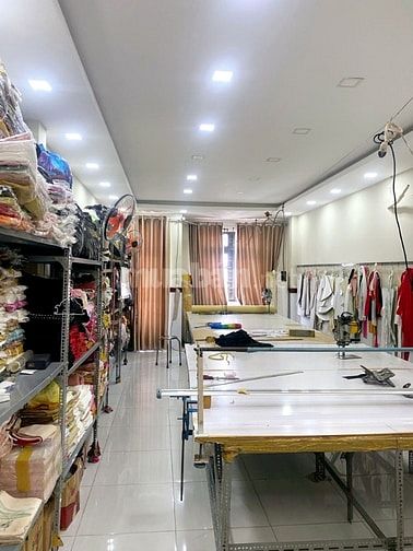 NGỘP BÁN GẤP NHÀ 4 LẦU,HXH THÔNG 4.4M x20M ,4PN ,Đ.LÊ VĂN LƯƠNG,QUẬN 7