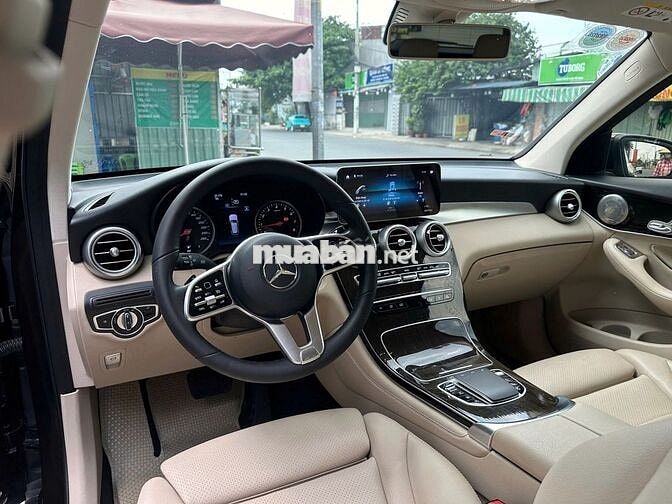Mercedes Benz GLC Class 2020 - 41000 km
