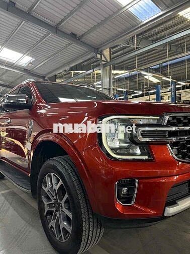 Ban Everest Titanium 2022 siêu lướt màu hiếm
