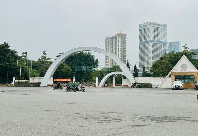 CẦU GIẤY KINH DOANH GẦN ĐƯỜNG Ô TÔ 115m MT4.5m NHÀ 4 TẦNG CHI 14TY8