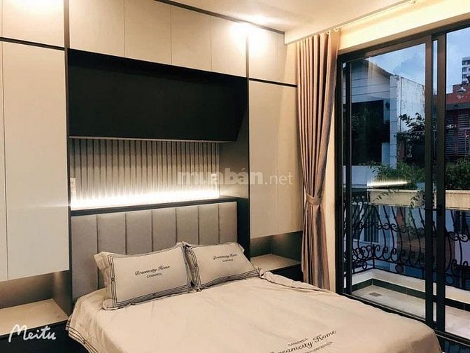 HOA SỨ PHÚ NHUẬN, 3 LẦU, 5PN, 6WC. FUll NT