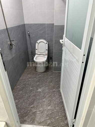Nhà nguyên căn vị trí chợ 2 PN, đường Nguyễn văn Lượng gần Lottemart 