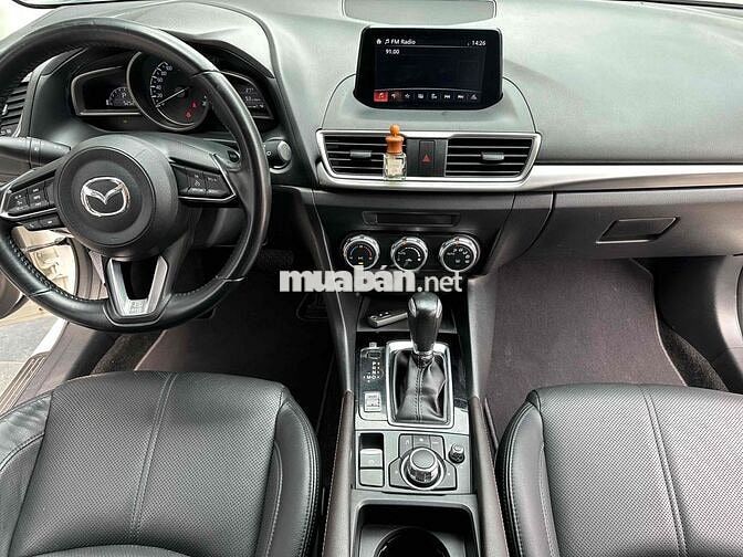 Mazda 3 2019 1.5L Sport Luxury - 50000 km