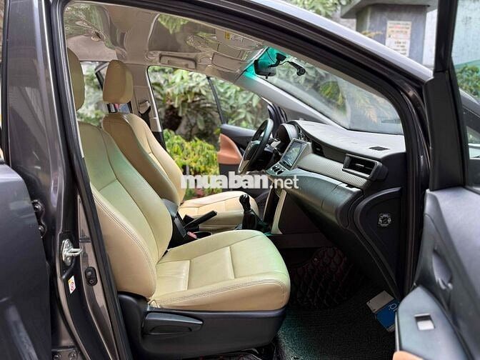 Innova 2019 2.0E Xe Gia Đình - Đồ chơi bao la