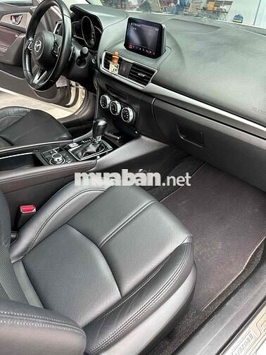 Mazda 3 2019 1.5L Sport Luxury - 50000 km