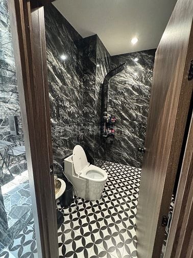 Bán nhà đẹp để ở và kinh doanh giá mềm 