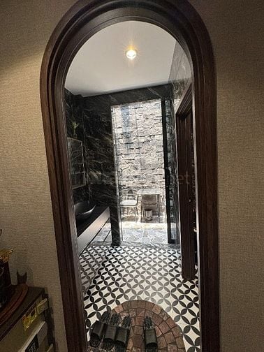 Bán nhà đẹp để ở và kinh doanh giá mềm 