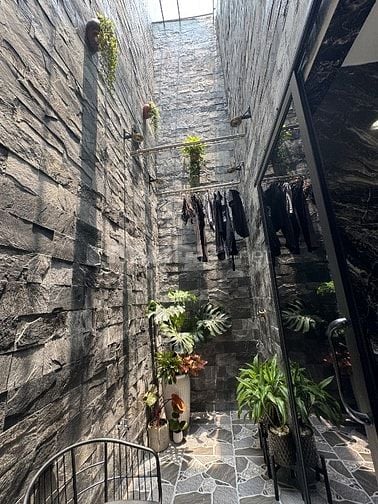 Bán nhà đẹp để ở và kinh doanh giá mềm 