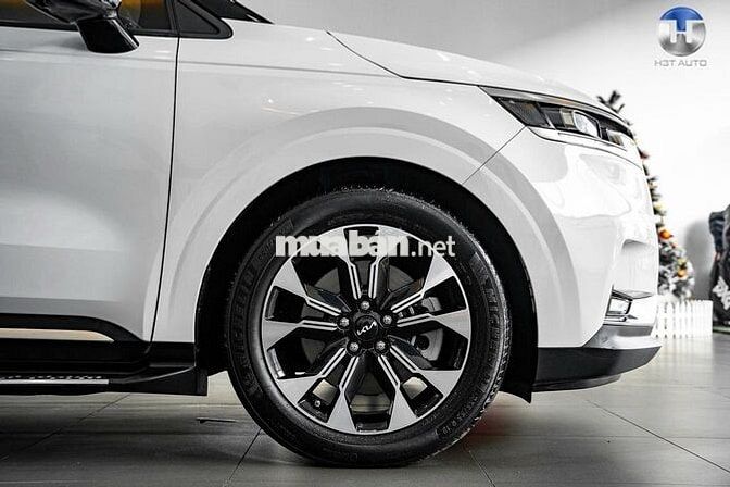 Kia Carnival 2022 3.5G Signature 7 chỗ - 49000 km