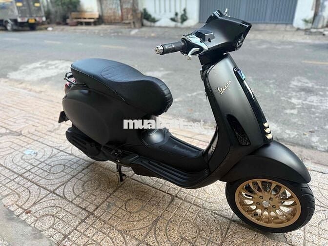 cần bán xe vespa sprint đen nhám notte 2019