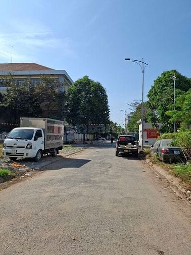 Bán đất 2 mặt tiền đường 43 Bình Trưng Tây Quận 2 giá 23,8 tỷ